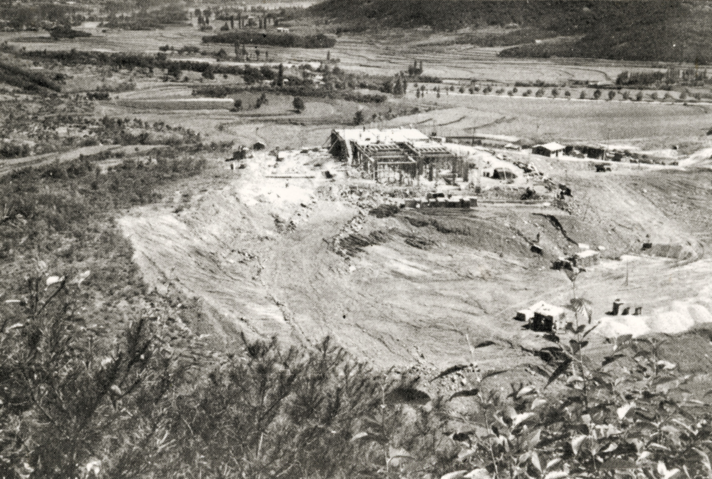 1-4. 대학본관 공사(1969. 08. 12.)