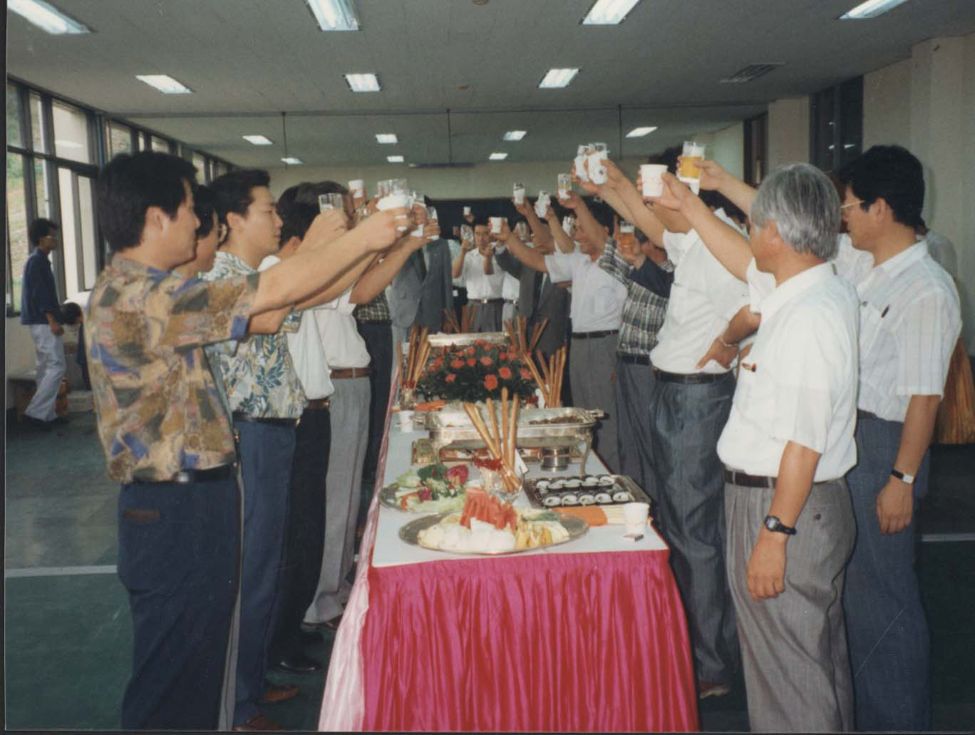 3-3. 대학분리 이전 기념 자축연회(1992)
